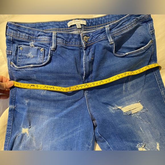 Zara Trafaluc Slouchy Distressed Jeans- Size 10 - Picture 12 of 12